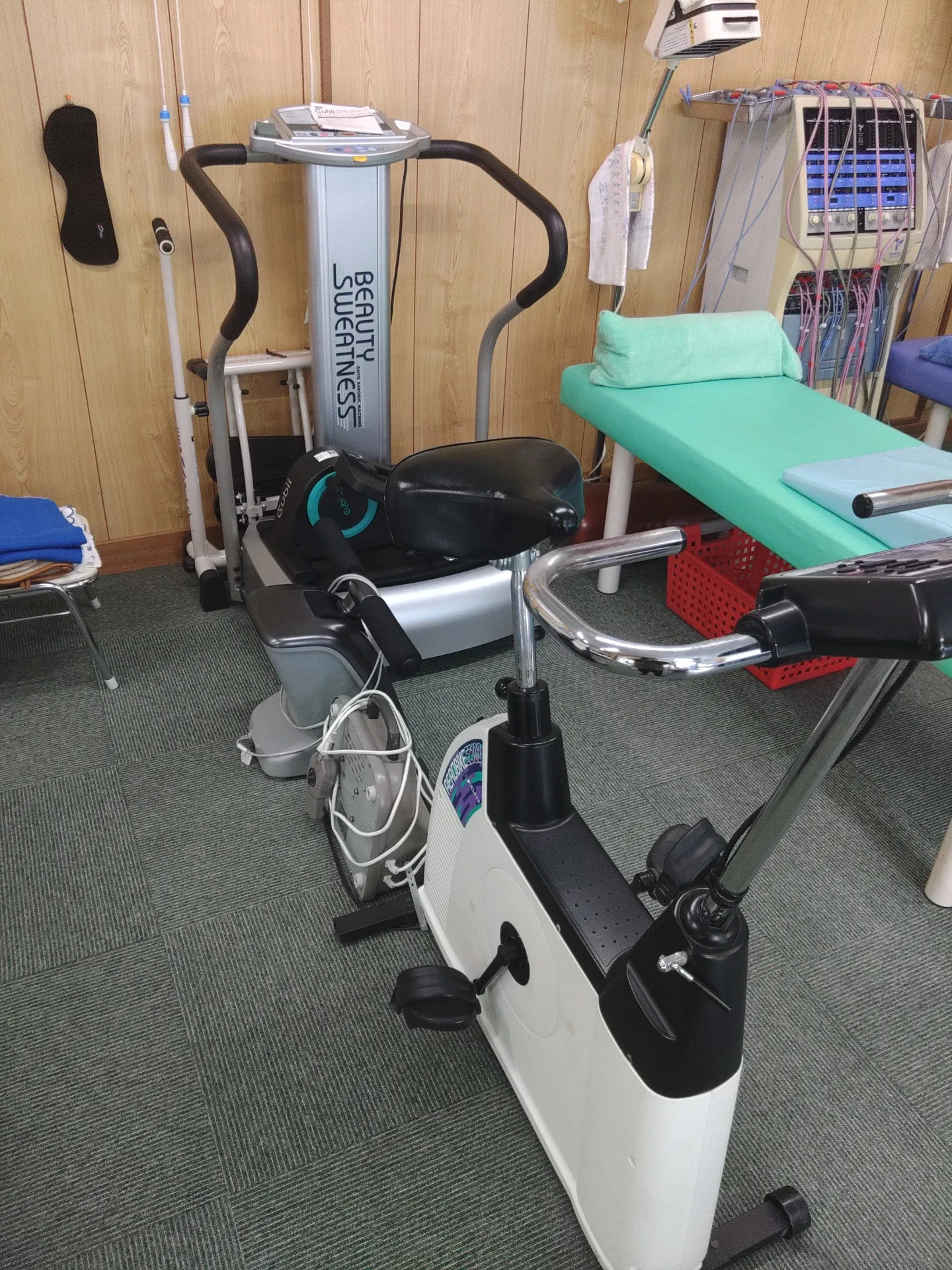 トレーニングマシン